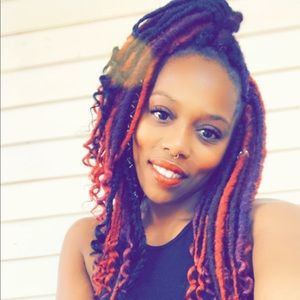 Meet your Posher, Alicia